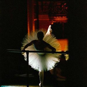 Sandrine Marache dans "Etudes" de Harald Lander, ballet de l'Opera National de Paris