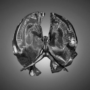 Guido Argentini, Parvati, Silver, Silver Series, Model, Woman, Dancer, Nude, Dancing, Acrobatics, Chrome, Bodypaint, scultpural, monochrome, movement, angel, fine art photography, limited edition, nude photography