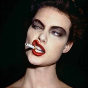 Roxanne Lowit, Shalom Harlow, Celebrity, Portrait, Supermodel, Topmodel, Smoking, Makeup, Woman, Red Lips, Lipstick, fine art photography, limited edition