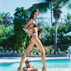 Arthur Elgort, Gisele Bündchen, Vogue, Pool, Dog, Bikini, Bahamas, Summer, Sun, Color