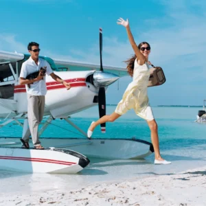 Arthur Elgort, The Arrival, Gisele Bündchen, Vogue, fashion, airplane, ocean, color, blue, beach, Supermodel