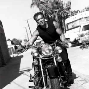 Sante D'Orazio, Arnold Schwarzenegger, Bike, Motorbike,. Bodybuilder, german, american, black and white
