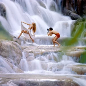 Norman Parkinson, Jerry Hall, Antoine Lopez, Waterfall, Nature, outdoor, model, dynamic, photographer, fine art photography, color, color photography, limited edition