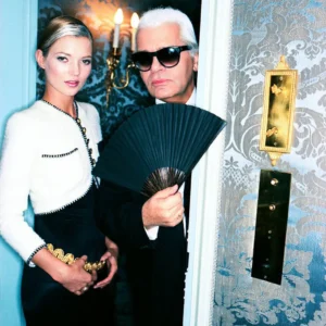 Ellen von Unwerth, kate Moss, Chanel, Karl Lagerfeld, fashion, backstage, fashion show, color, color photography, sumermodel, topmodel, celebrity, fashion designer, color photography, limited edition, fine art photography