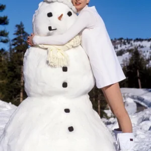 Arthur Elgort, Kristen McMenamy, Mammoth Lake, Vogue, 1995, Color, Color Photography, Snowman, Winter, Snow, Fashion Photography, Fashion, Blue, white, moel, topmodel, supermodel, woman, sun, light, winter, winterwonderland