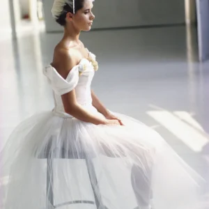 Arthur Elgort, Darcey Bussell, Ballet, Ballerina, dancer, dancing, swan, swan lake, white, tutu, tulle, Woman, Potrrait, celebrity, celebrity portrait, color, color photography, fine art photography, limited edition, Arthur Elgort Photography